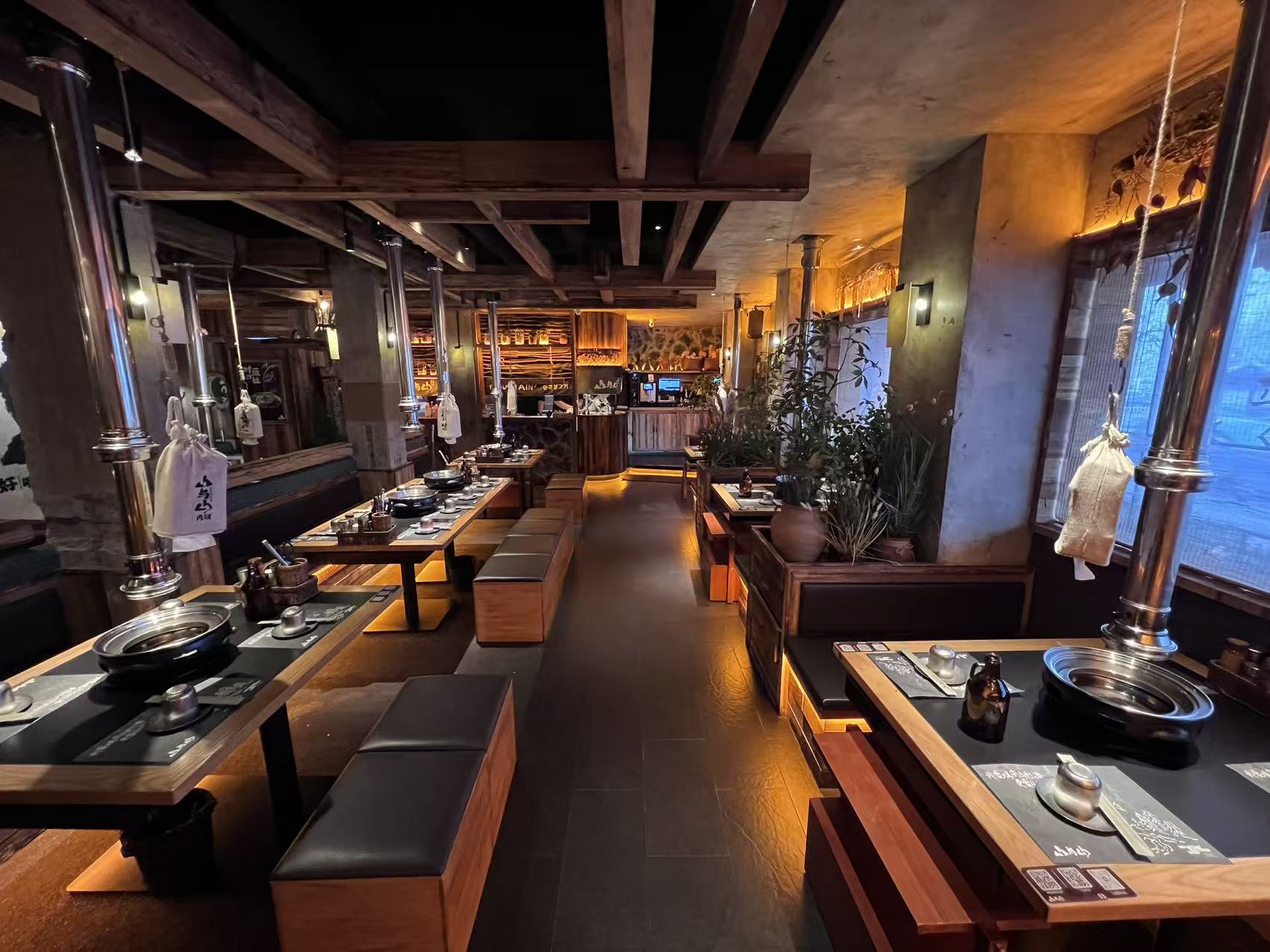 山与山肉铺真实门店内部场景